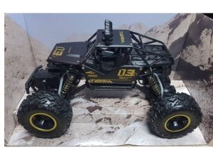 RC Rock Crawler 4x4 prikazan kako se penje po kamenitom terenu